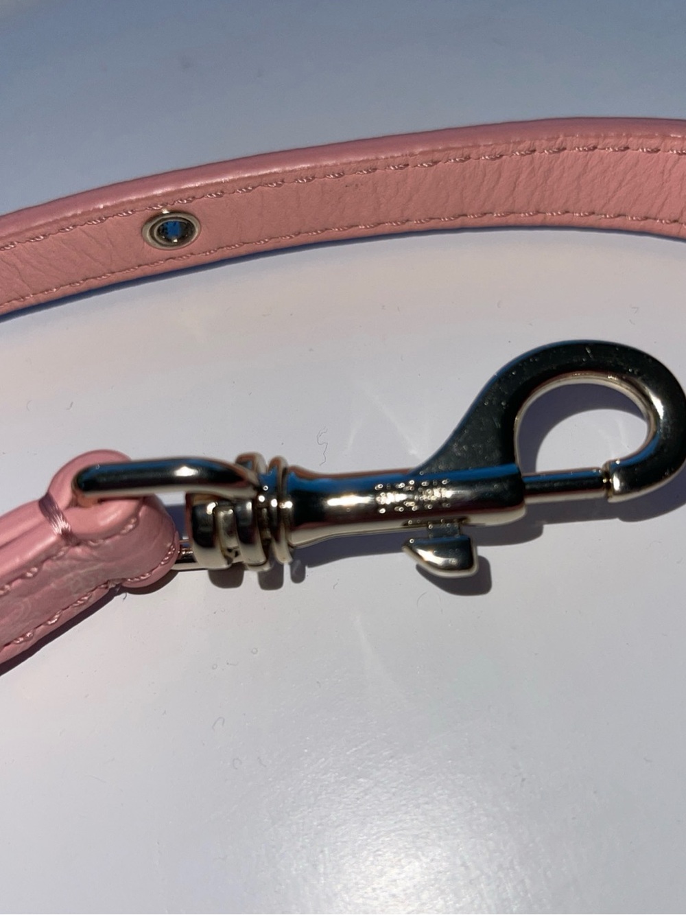 MCM Adjustable Aren Buckle Replacement Strap in Blossom Pink Visetos NWT - Picture 5 of 7